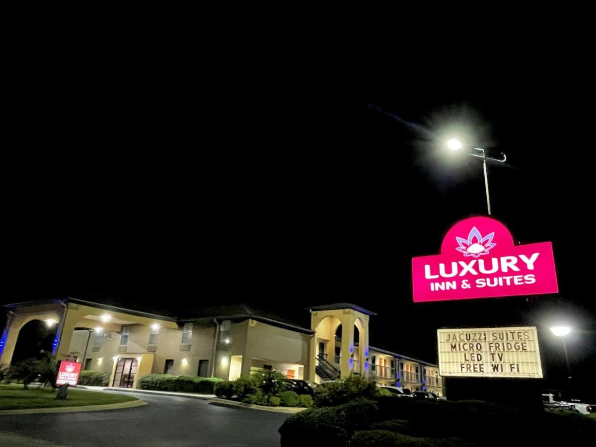 豪华旅馆&套房酒店 塞尔玛 外观 照片